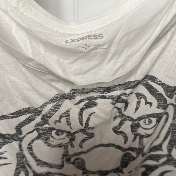 EXPRESS Tee Shirt! Size Small - Picture 2 of 3